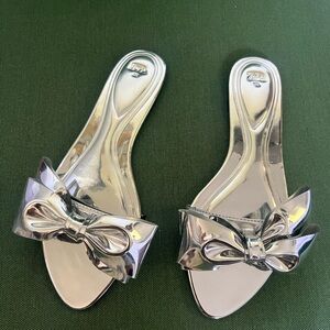 Zara Silver Sandals with Metallic Bow Accents